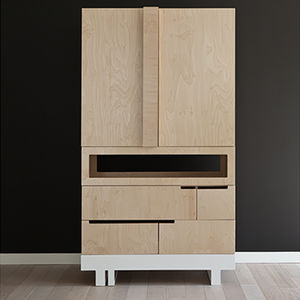 moderner Kleiderschrank / aus Birke / Schwingtüren / Schubladen