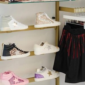 Präsentierregal für Schuhe