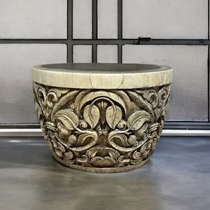 Couchtisch / originelles Design 1