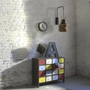 Industriedesign-Wandleuchte