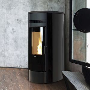 Wasserführender Kaminofen / Pellet