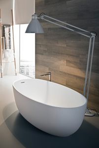 freistehende Badewanne / oval / Verbundwerkstoff