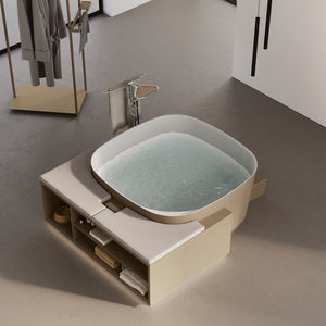 quadratische Badewanne 1