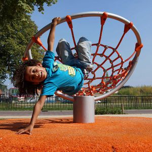 Spielplatz-Drehgerät / Kinder