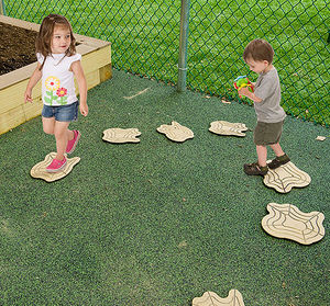 Trimm-Dich-Pfad / für Spielplätze