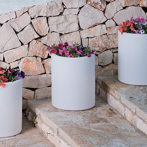 Pflanzgefäß / rotationsgesintertes Polyethylen 1
