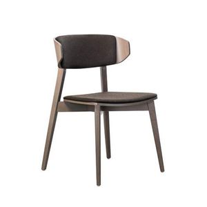 moderner Stuhl 1
