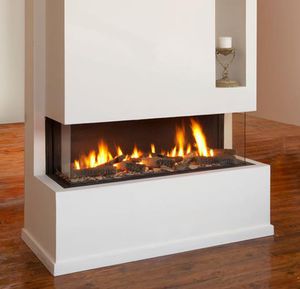 Gaskamin / modern / geschlossene Feuerstelle / 3 Sichtseiten
