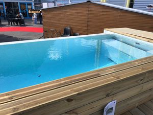 Schwimmbecken zum Aufstellen / Stein / Außenbereich