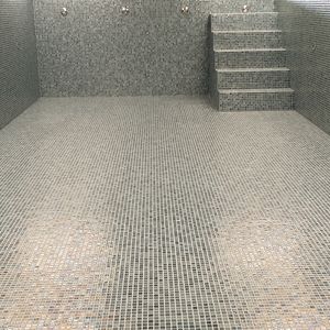 einteiliges Schwimmbecken