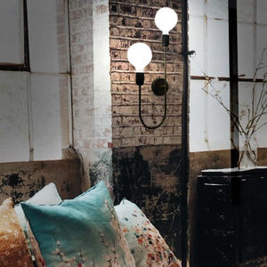 Industriedesign-Wandleuchte