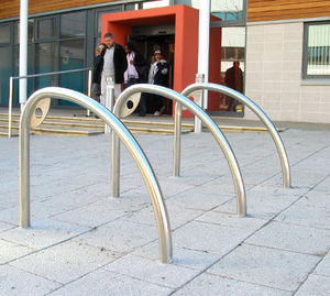 bodenstehender Fahrradständer
