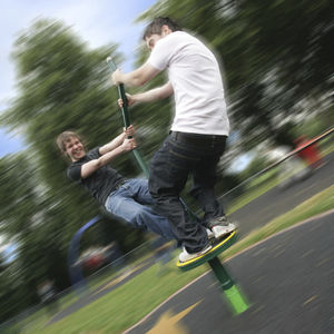Spielplatz-Drehgerät / Kinder