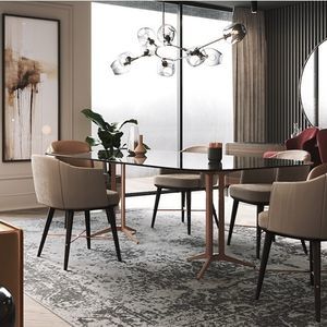 Design-Esstisch