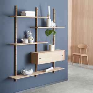 wandmontiertes Regal 1