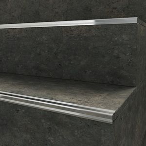 Aluminium-Treppenkante 1