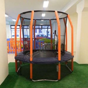 gebogenes Trampolin