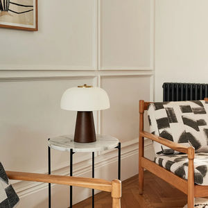 Tischlampe 1
