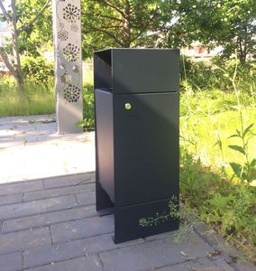 Park-Abfallbehälter / bodenstehend / Stahl / für öffentliche Bereiche