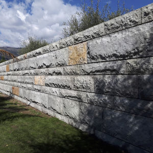 Steinoptik-Betonstein