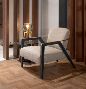 moderner Sessel / Leder / aus Nussbaum / aus Esche