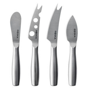 Käsemesser mit Metallgriff