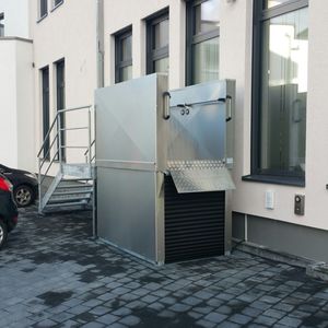 Hebeplattform für Rollstühle