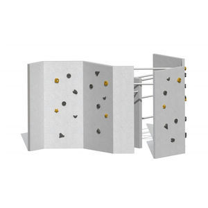 festinstallierte Kletterwand 1