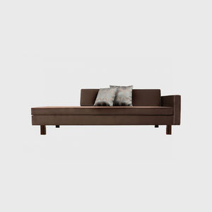 braunes Sofa