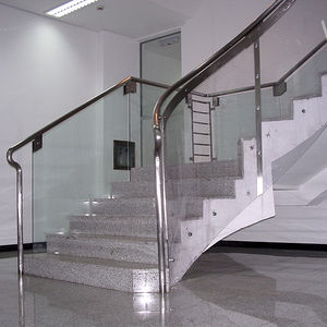 gerade Treppe
