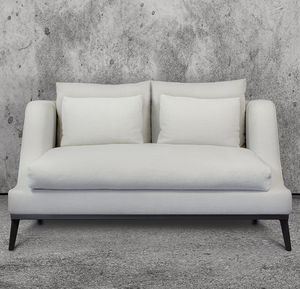 modernes Sofa / Stoff / Leder / Objektmöbel
