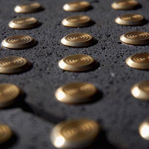 Taktiles Bodenleitsystem / Edelstahl