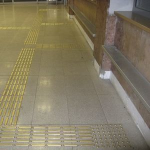 Taktiles Bodenleitsystem / Edelstahl