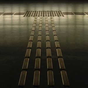 Taktiles Bodenleitsystem / Edelstahl