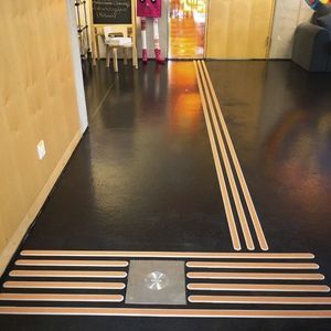 Taktiles Bodenleitsystem / Edelstahl