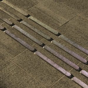 Taktiles Bodenleitsystem / Edelstahl