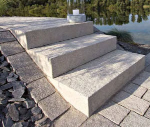 Betonstufe