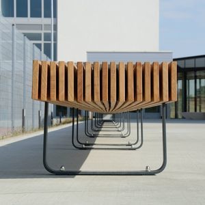 moderne Bank für den öffentlichen Raum 1