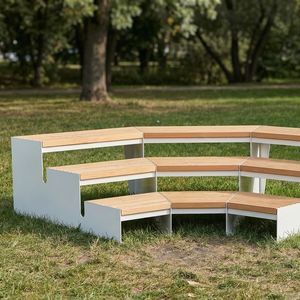 moderne Bank für den öffentlichen Raum 1