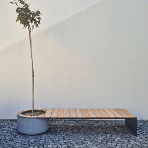 Bank für den öffentlichen Raum / galvanisiertes Eisen 1