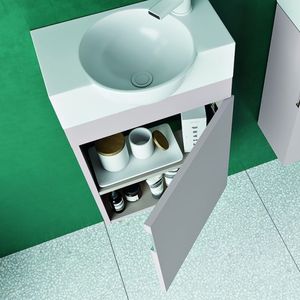 moderner Badezimmer-Schrank