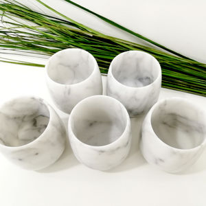 Carrara-Marmor-Glas
