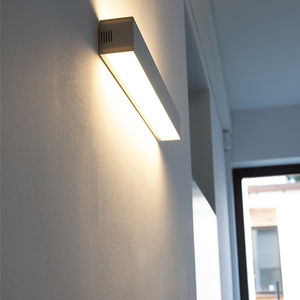 wandmontiertes Beleuchtungsprofil 1