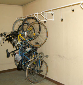 wandmontierter Fahrradständer