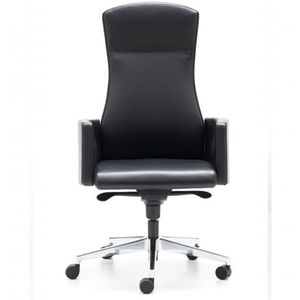 moderner Chefsessel 1