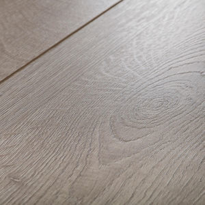 Eiche-Laminatboden 1