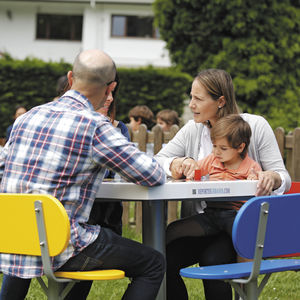 Spieltisch für Kinder / für Außenbereich