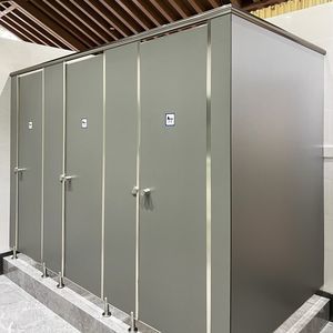 HPL-Sanitärkabine 1
