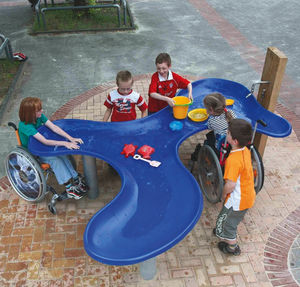 Spieltisch für Kinder / für Außenbereich