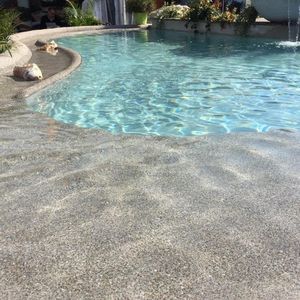 maßgefertigtes Schwimmbecken